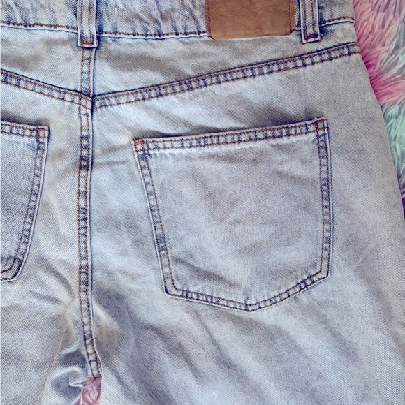 Cotton On Light Blue Low Rise Baggy Jeans - Picture 3 of 6